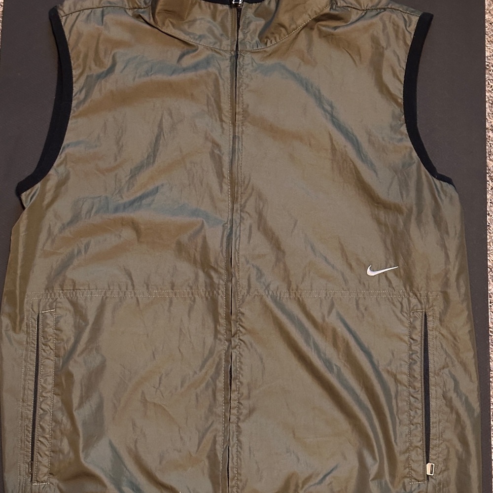 Nike Men's Olive Vest